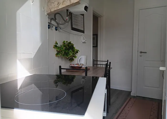 Quarto em Acomodações Particulares João 2 *